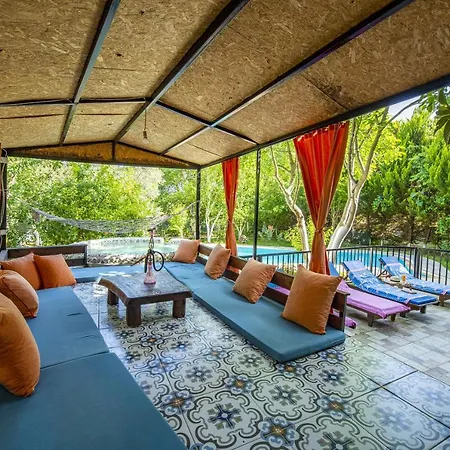 Villa Almond, Doga Icerisinde Mustakil, Korunakli Balayi Villasi