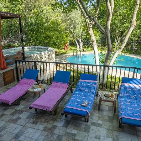 Villa Almond, Doga Icerisinde Mustakil, Korunakli Balayi Villasi